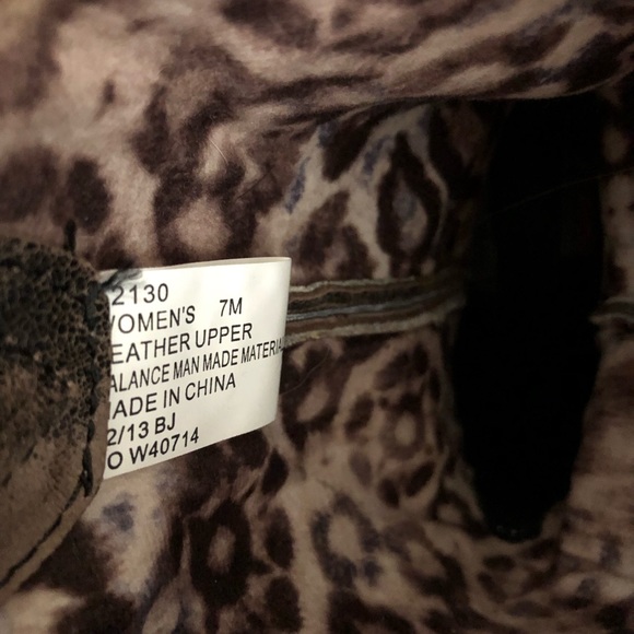 Women’s Leopard Laredo‘s! Size 7! Worn TWICE - Picture 3 of 6